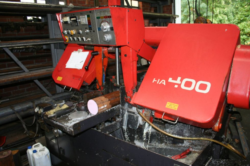 AMADA HA 400